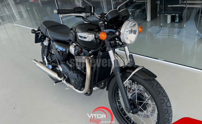 Triumph BONNEVILLE T100