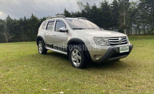 RENAULT DUSTER