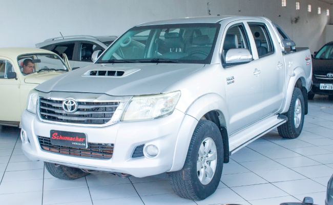 Toyota HILUX CD SRV D4-D 4X4 3.0 TDI DIESEL AUT