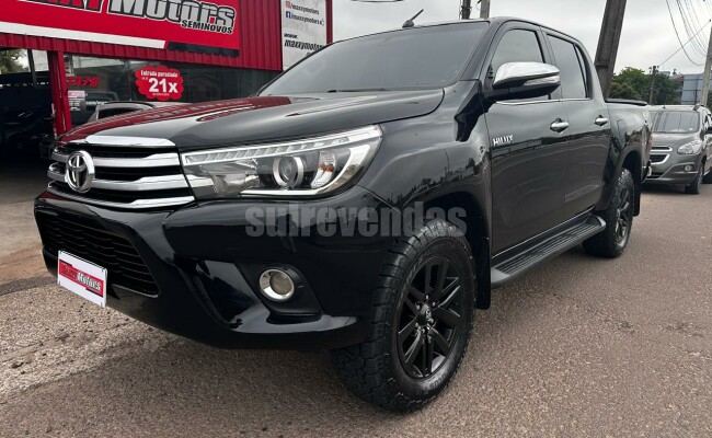 TOYOTA HILUX
