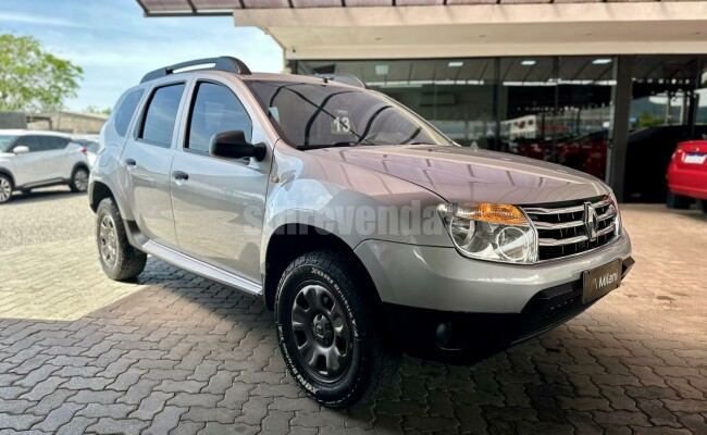 RENAULT DUSTER
