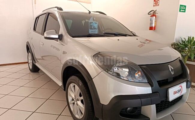 RENAULT SANDERO