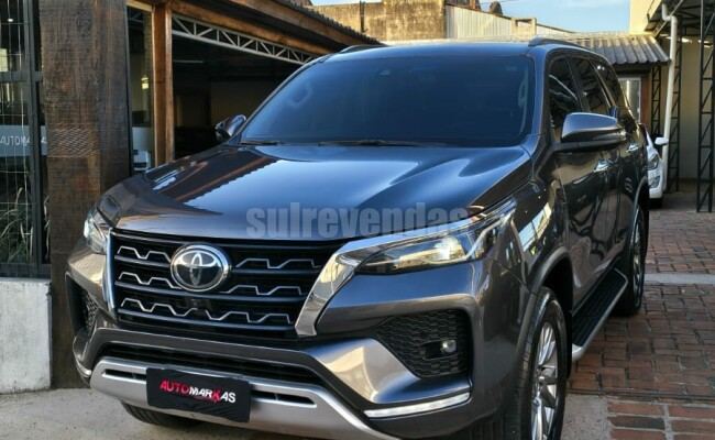 Toyota HILUX 2022