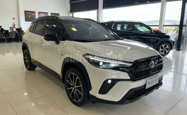 TOYOTA COROLLA CROSS GRS