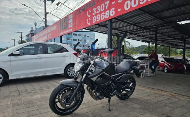 YAMAHA XJ6 N/ABS