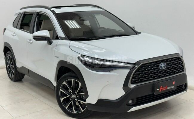 toyota ccross xrx hybrid