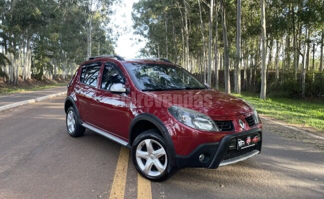 Renault SANDERO