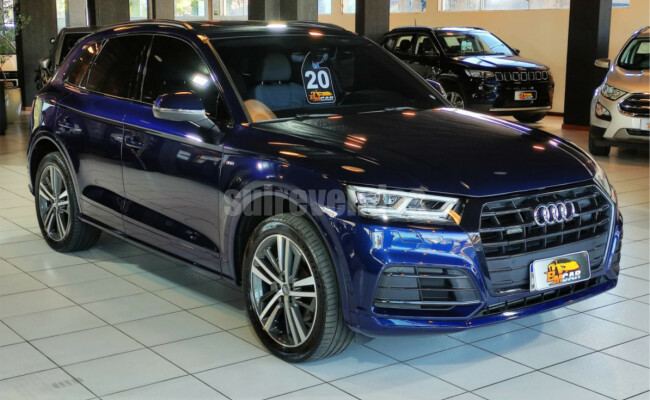 Audi Q5 Black 2.0 TFSI Quattro S tronic