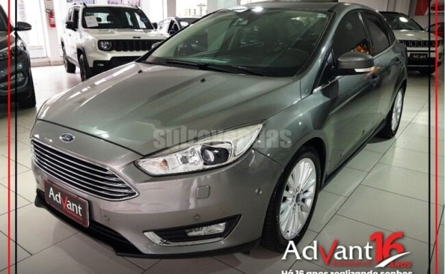 Ford FOCUS 2.0 TITANIUM PLUS FASTBACK 16V FLEX 4P POWERSHIFT