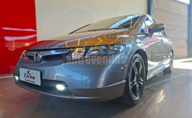 Honda Civic Sedan EXS 1.8/1.8 Flex 16V Aut. 4p