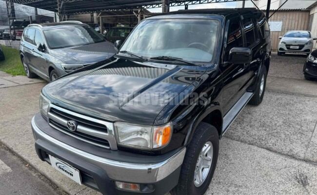 TOYOTA HILUX SW4
