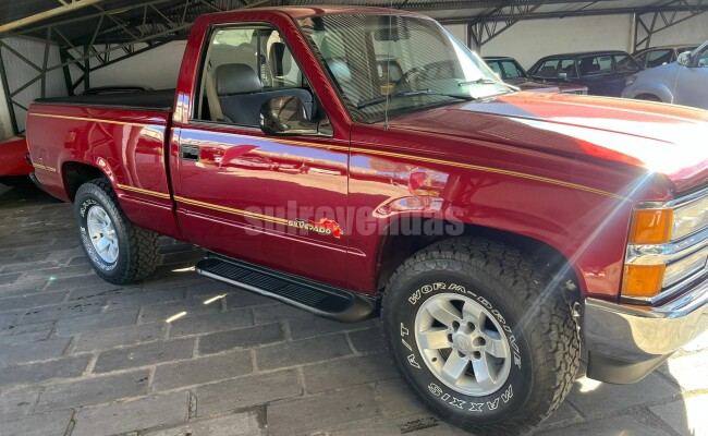 Chevrolet SILVERADO 2000