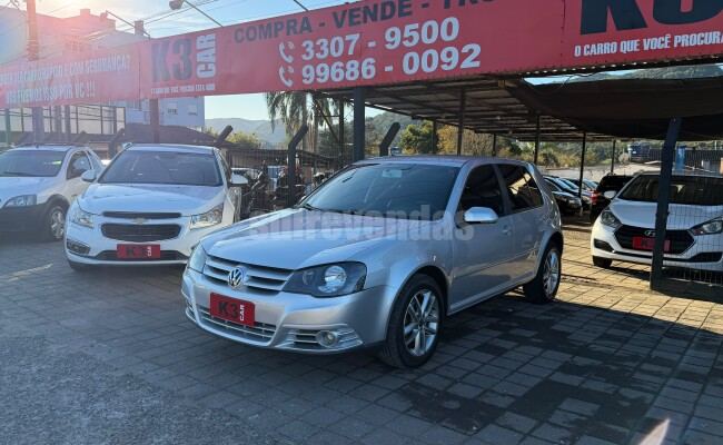 VW - VolksWagen GOLF