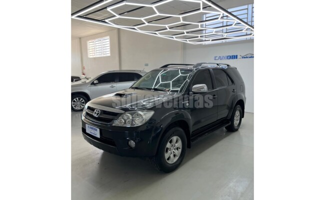 TOYOTA HILUX SW4