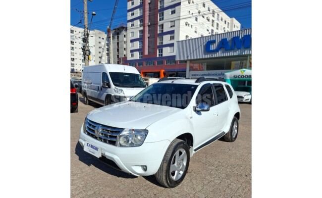 RENAULT DUSTER