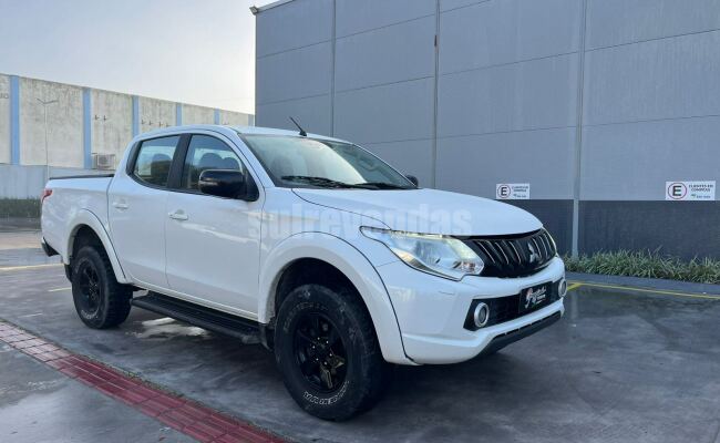 MITSUBISHI L200 TRITON