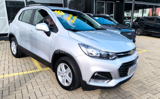 CHEVROLET TRACKER LT