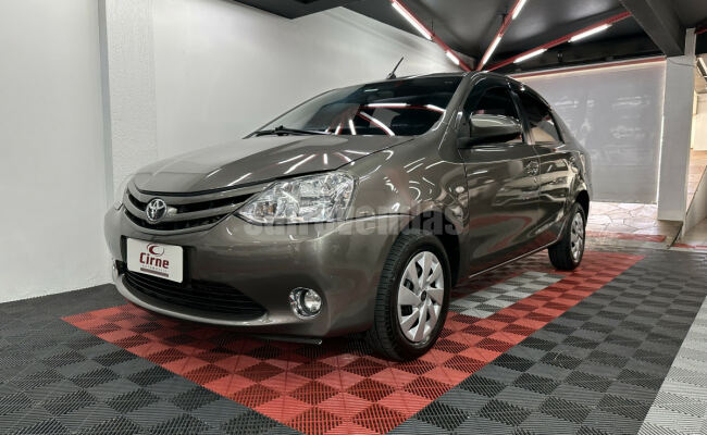Toyota ETIOS XS Sedan 1.5 Flex 16V 4p Aut.