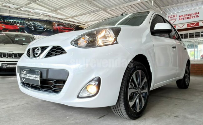 Nissan MARCH 2017