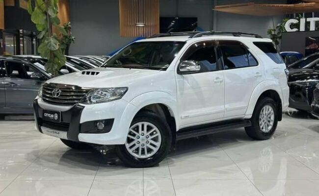 Toyota Hilux sw4 2013