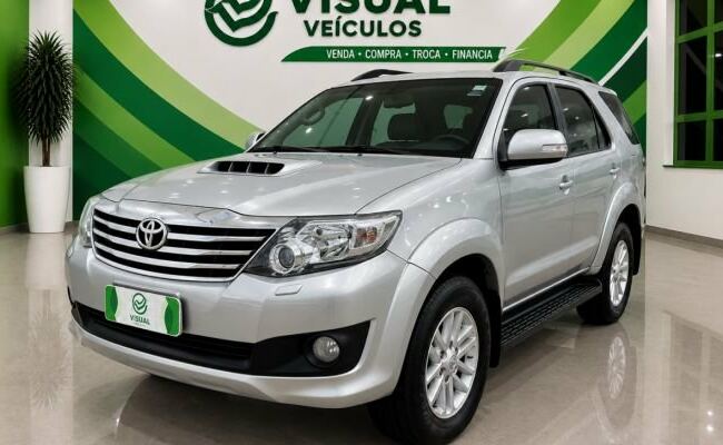 Toyota Hilux sw4 2014