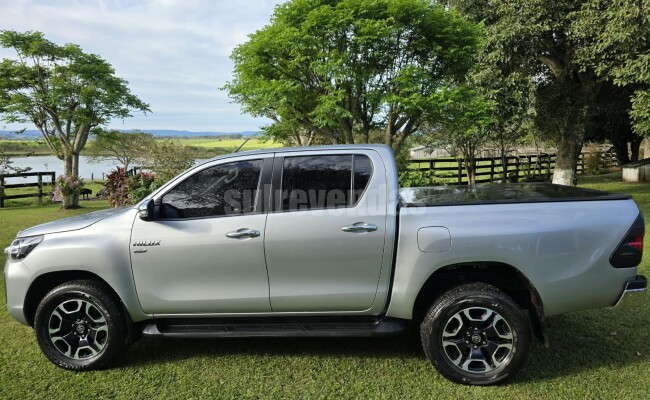 Toyota HILUX 2021
