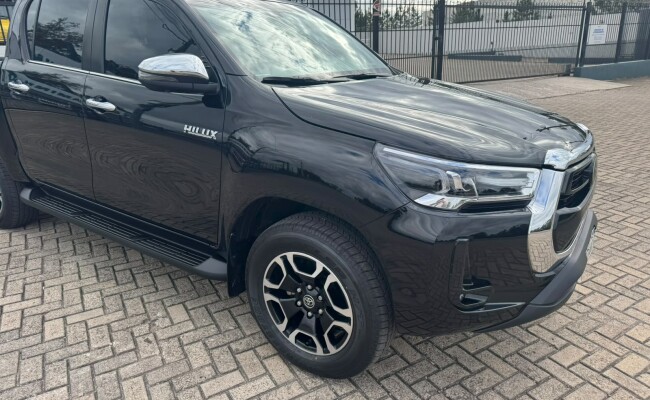Toyota HILUX 2023