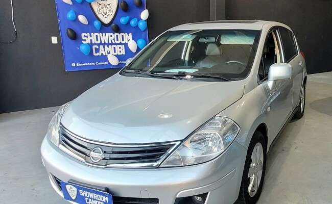 Nissan TIIDA 2011