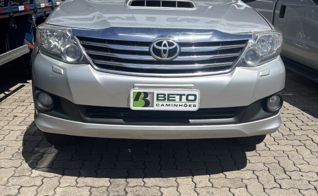 Toyota HILUX 2015