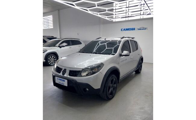 Renault SANDERO 2010