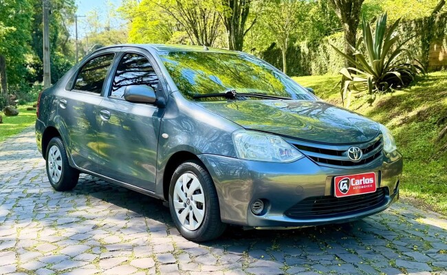 Toyota ETIOS 2013
