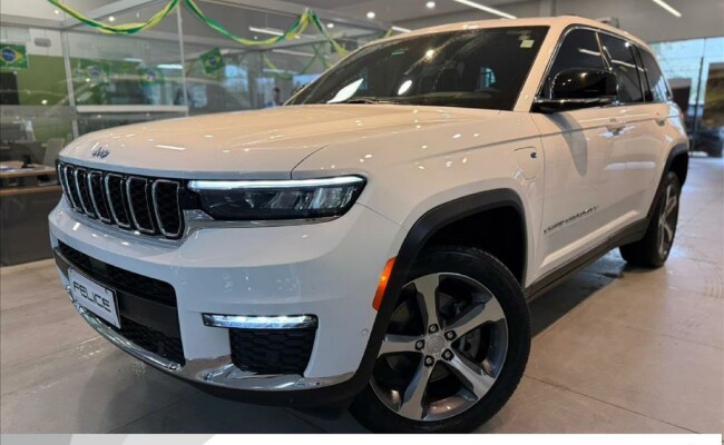 Jeep GRAND CHEROKEE 2024