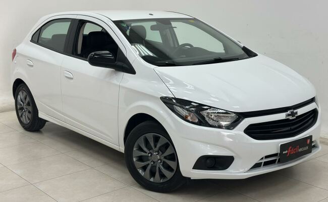 Chevrolet onix joy black 2021